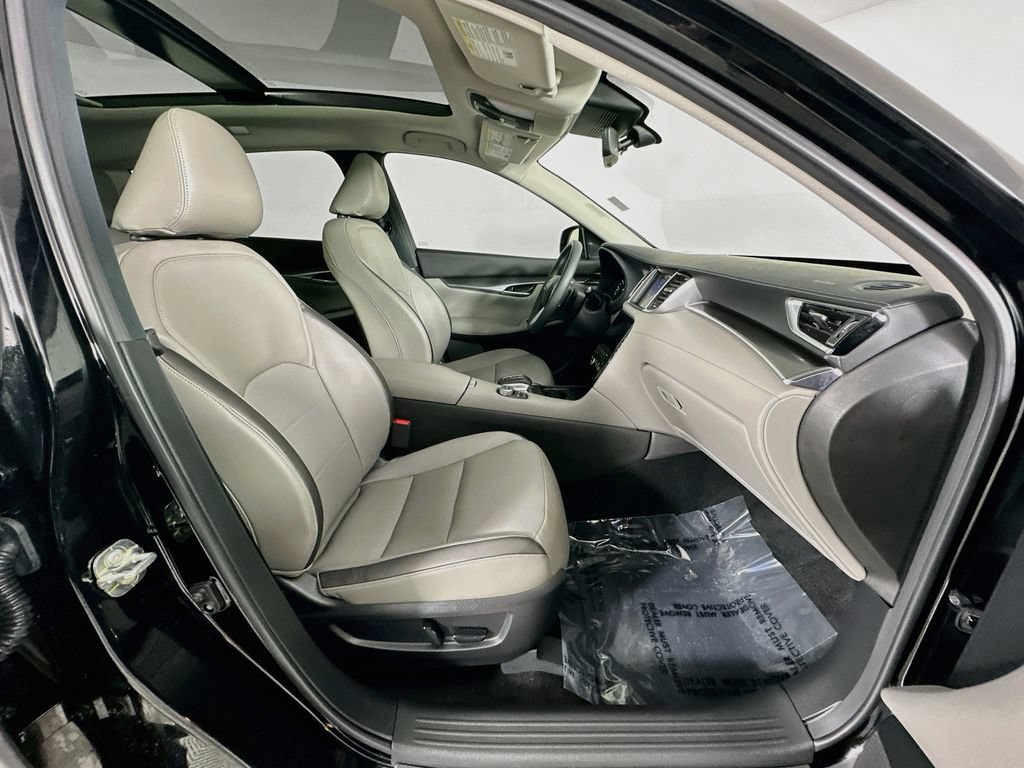 Used 2025 INFINITI QX50 Luxe AWD/4WD image 27