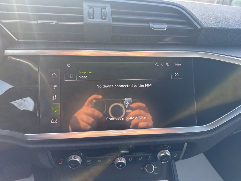 Used 2025 Audi Q3 2.0T Premium image 29