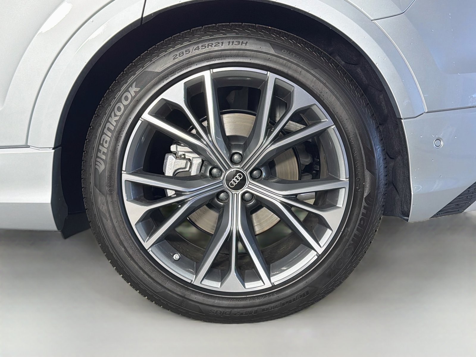 Used 2026 Audi Q8 Premium Plus AWD/4WD image 32