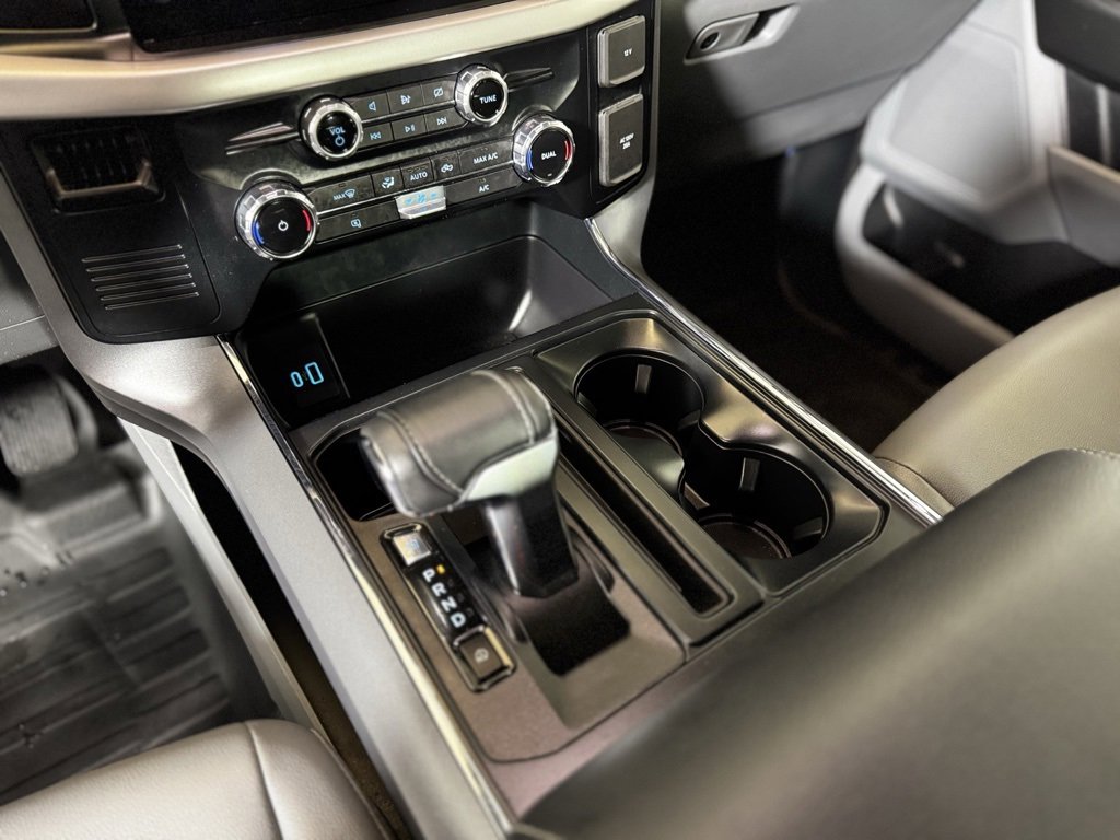 Used 2022 Ford F150 Lightning Pro image 17