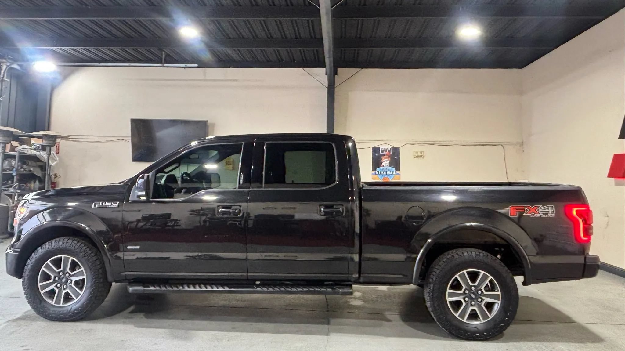 Used 2015 Ford F150 Lariat AWD/4WD image 6