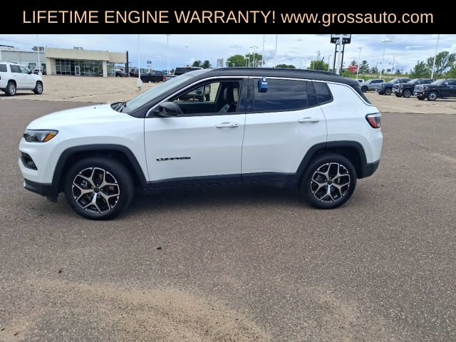 Used 2025 Jeep Compass Limited AWD/4WD image 5