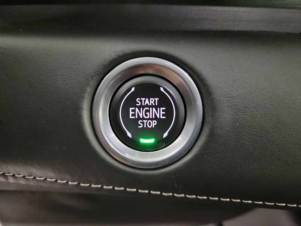 Used 2021 Cadillac Escalade Sport Platinum image 31