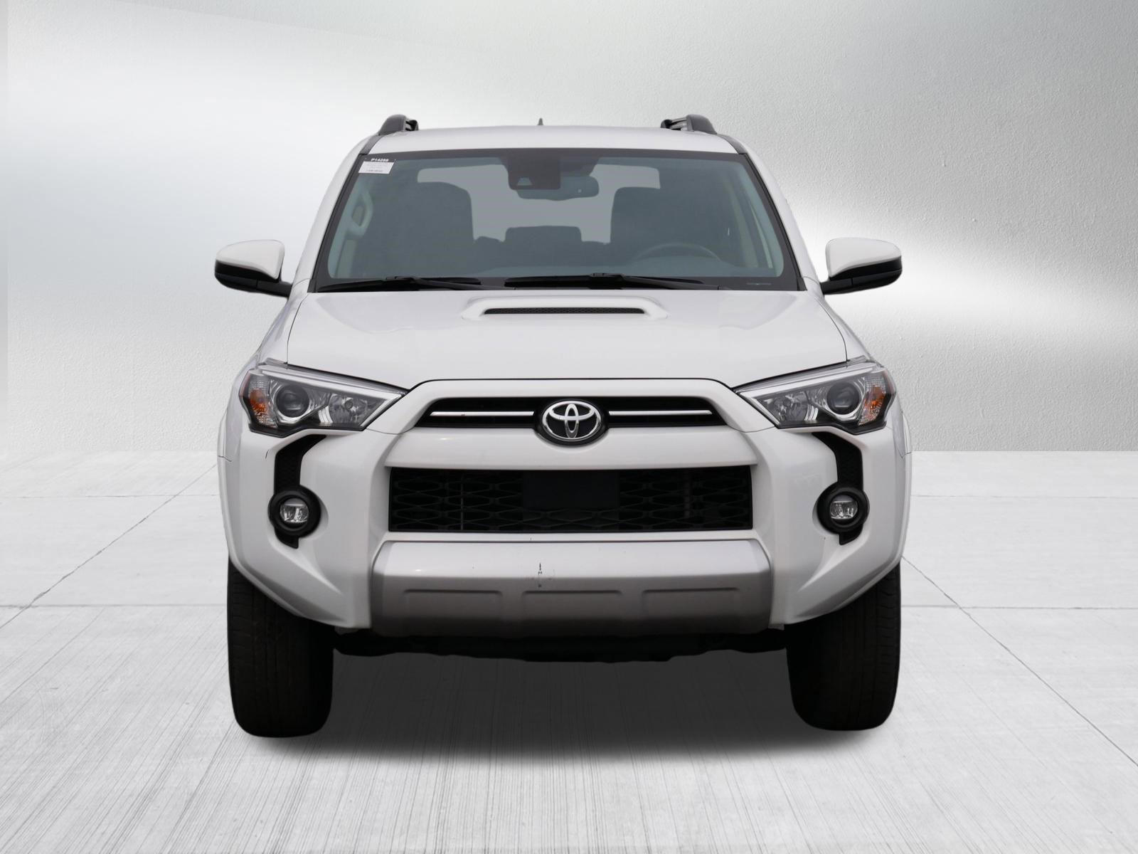 Certified 2024 Toyota 4Runner TRD Off-Road AWD/4WD image 2
