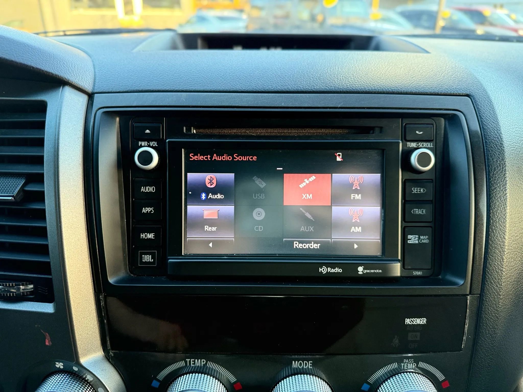 Used 2015 Toyota Sequoia Platinum image 39