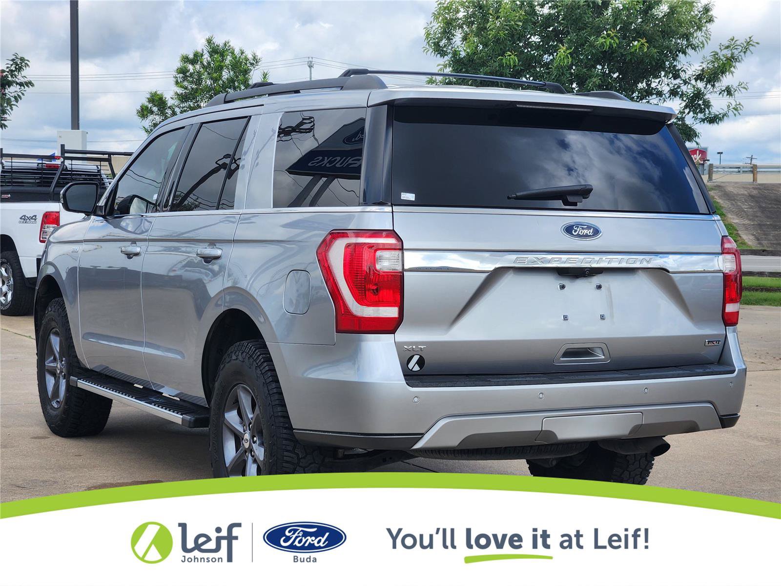 Used 2021 Ford Expedition XLT AWD/4WD image 4