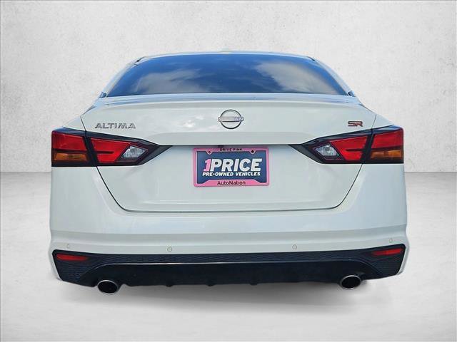 Used 2024 Nissan Altima 2.5 SR w/ SR Premium Package FWD image 6