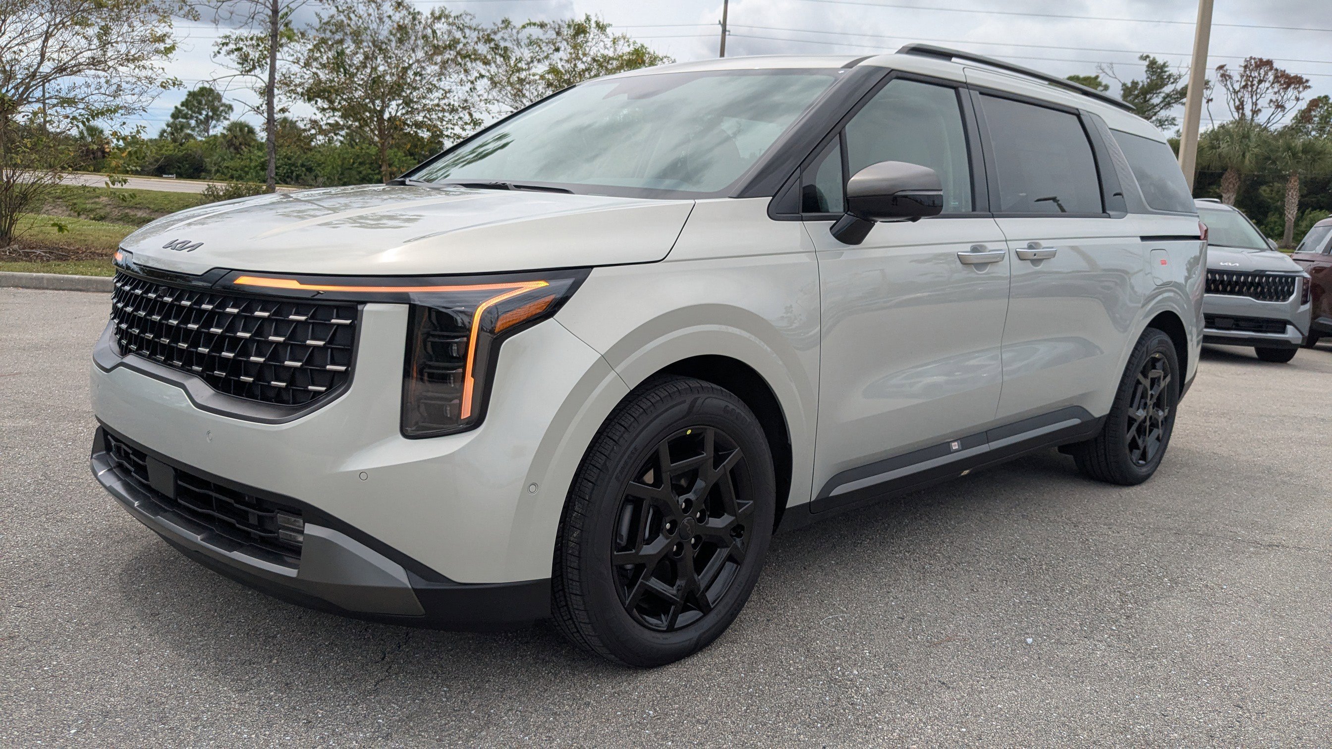 New 2026 Kia Carnival SX Prestige image 9