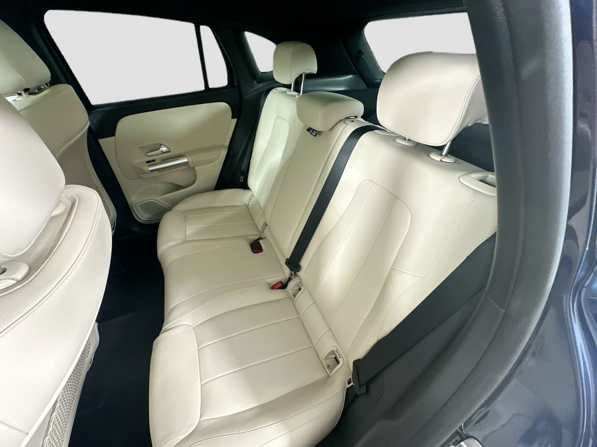 Certified 2023 Mercedes-Benz GLA 250 4MATIC image 30