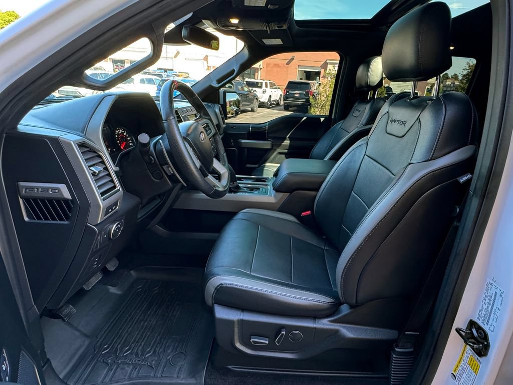 Used 2017 Ford F150 Raptor w/ Equipment Group 802A Luxury AWD/4WD image 19