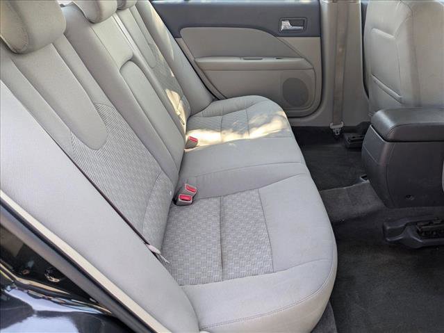 Used 2010 Ford Fusion SE image 17