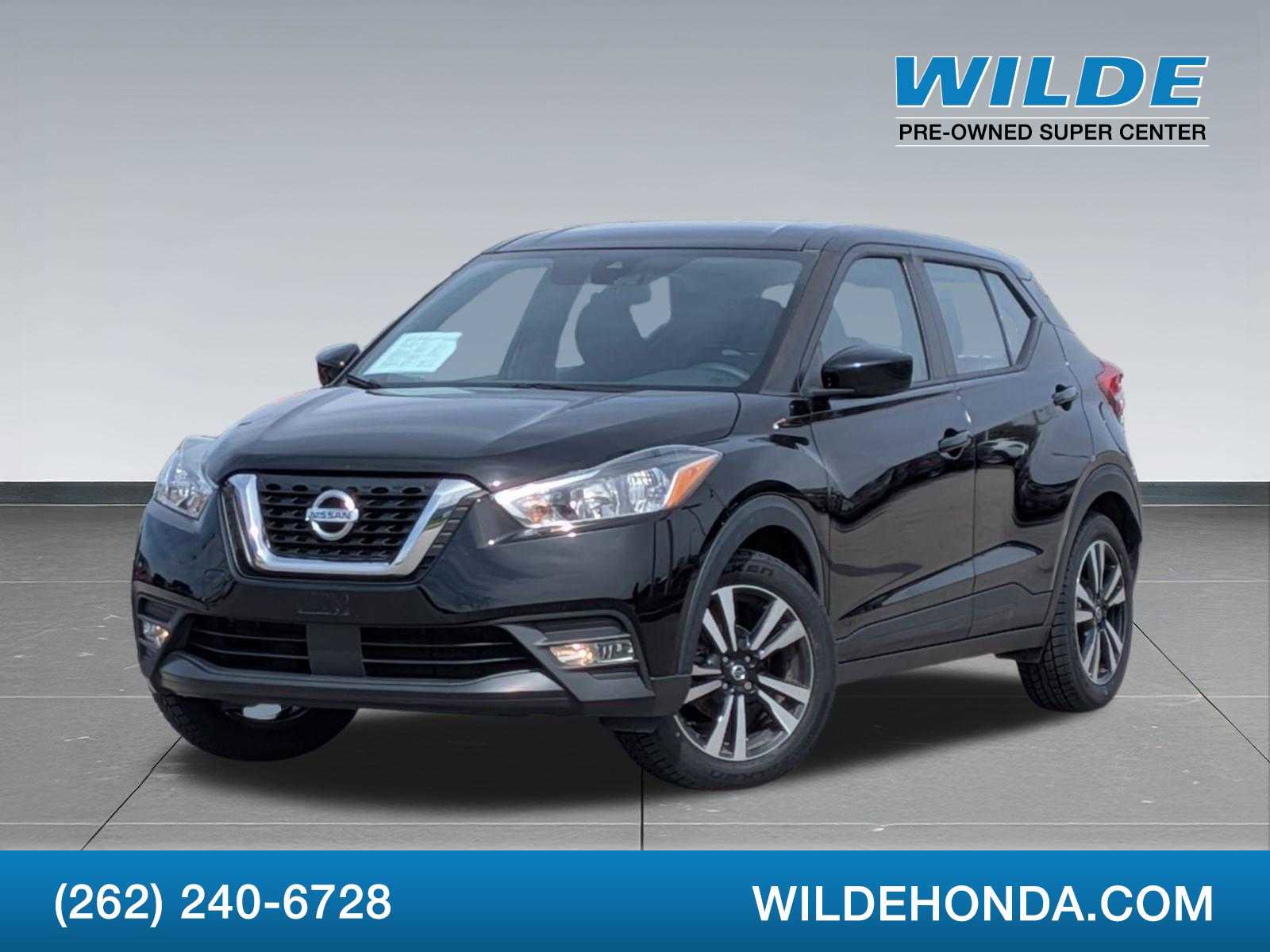 Used 2020 Nissan Kicks SV image 1