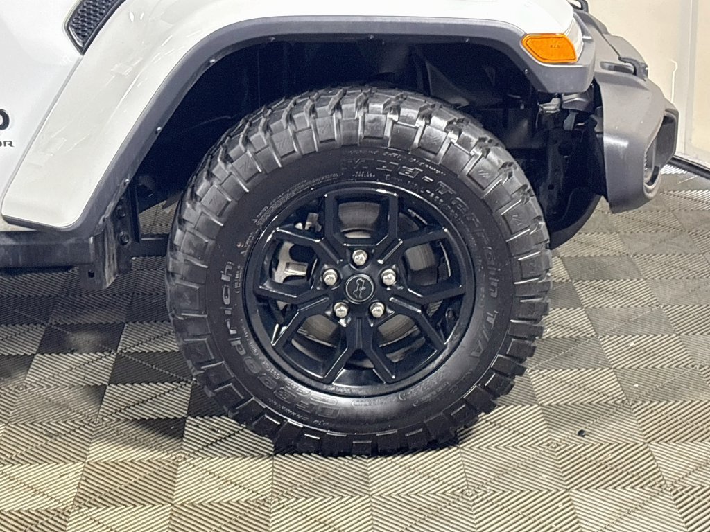 Certified 2025 Jeep Gladiator Sport AWD/4WD image 23