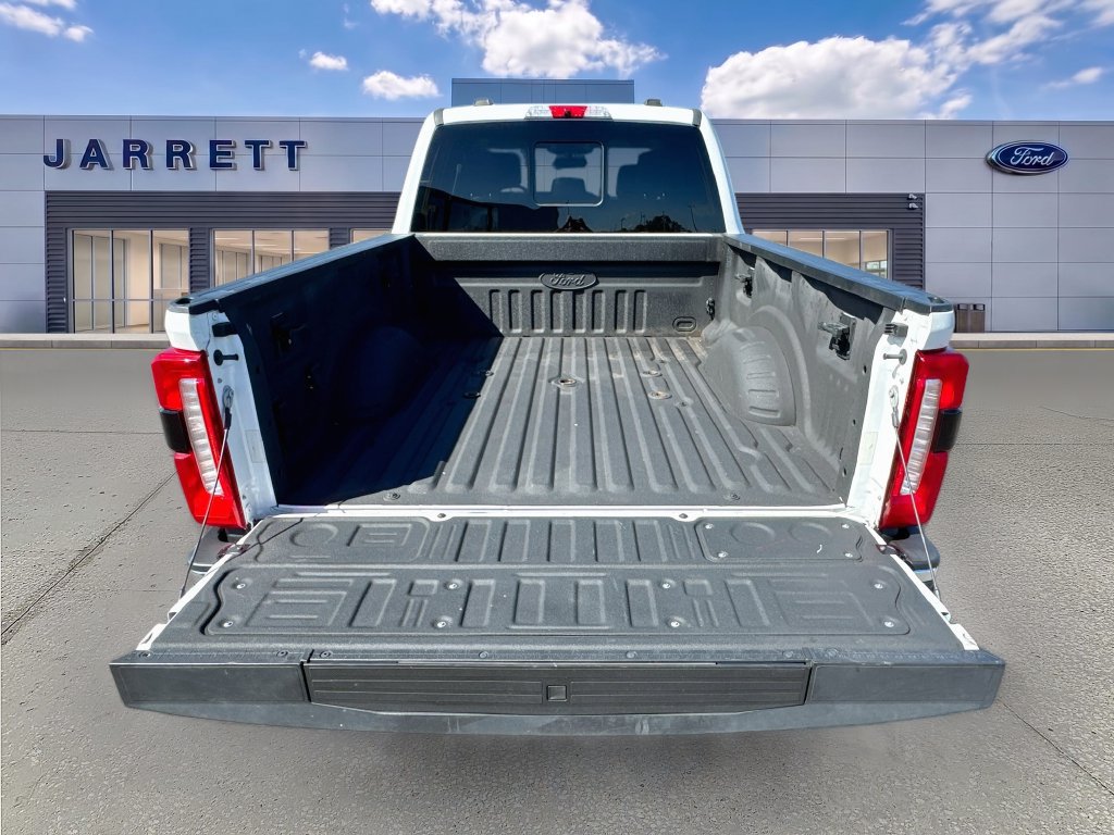 Used 2023 Ford F350 Lariat w/ Lariat Ultimate Package AWD/4WD image 27