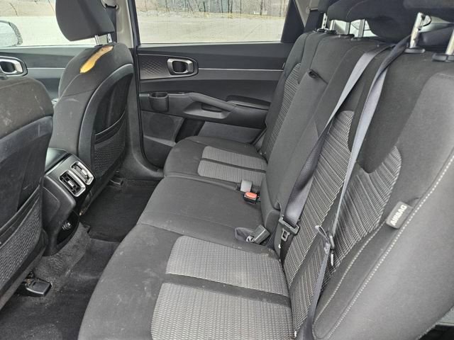 Used 2024 Kia Sorento LX image 25