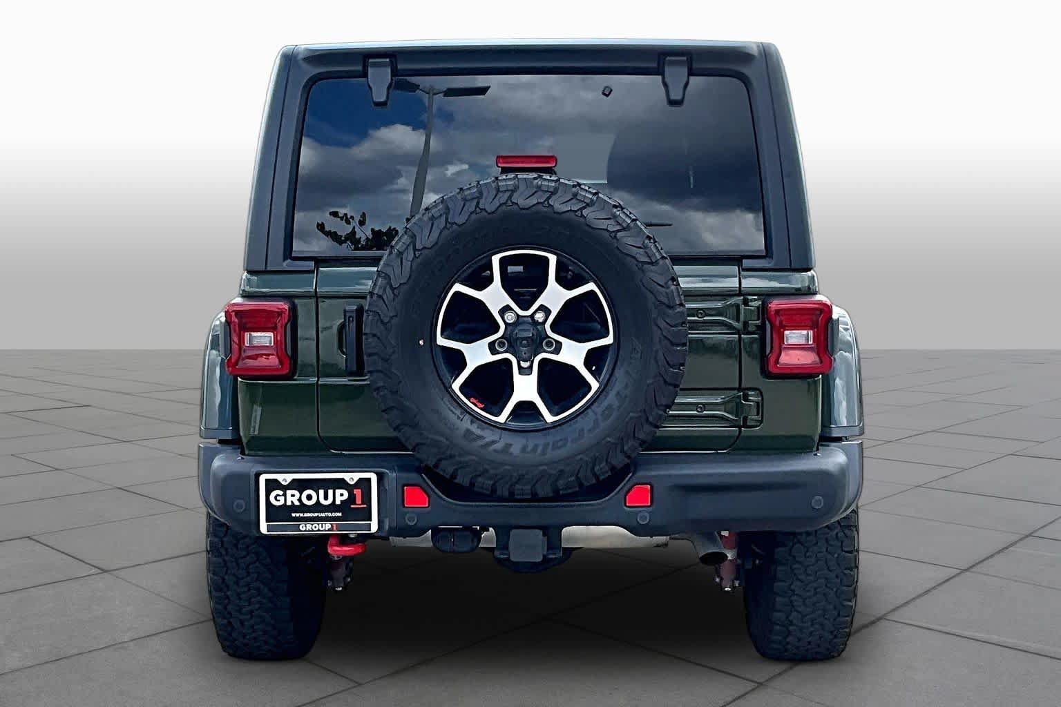 Used 2023 Jeep Wrangler Unlimited Rubicon w/ Steel Bumper Group AWD/4WD image 5