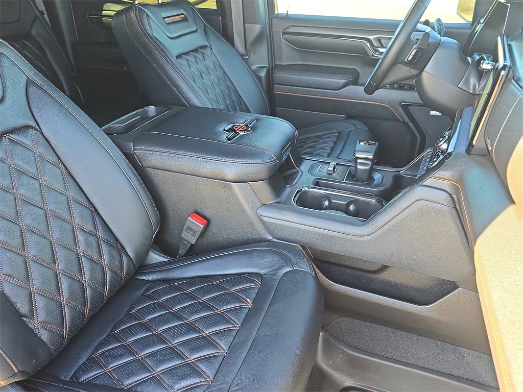 Used 2023 GMC Sierra 1500 AT4 w/ AT4 Premium Package image 10