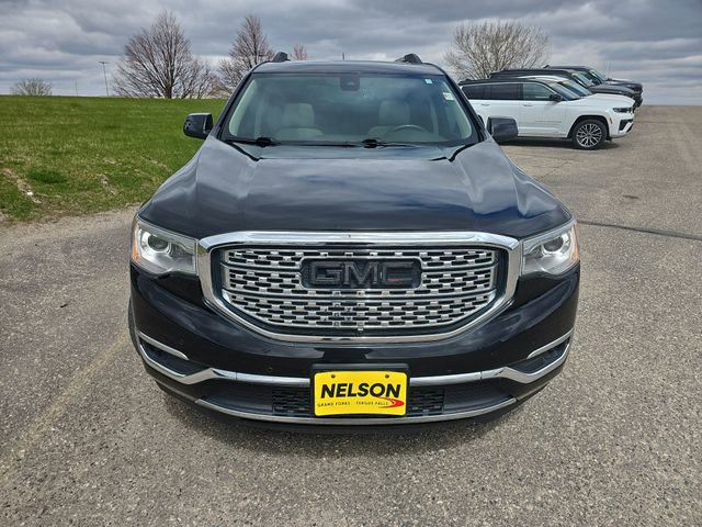 Used 2018 GMC Acadia Denali w/ Technology Package AWD/4WD image 8