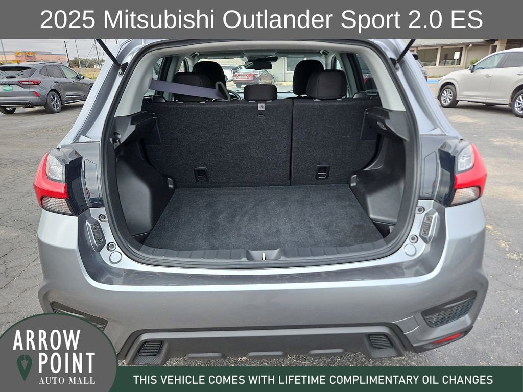Used 2025 Mitsubishi Outlander Sport ES image 17