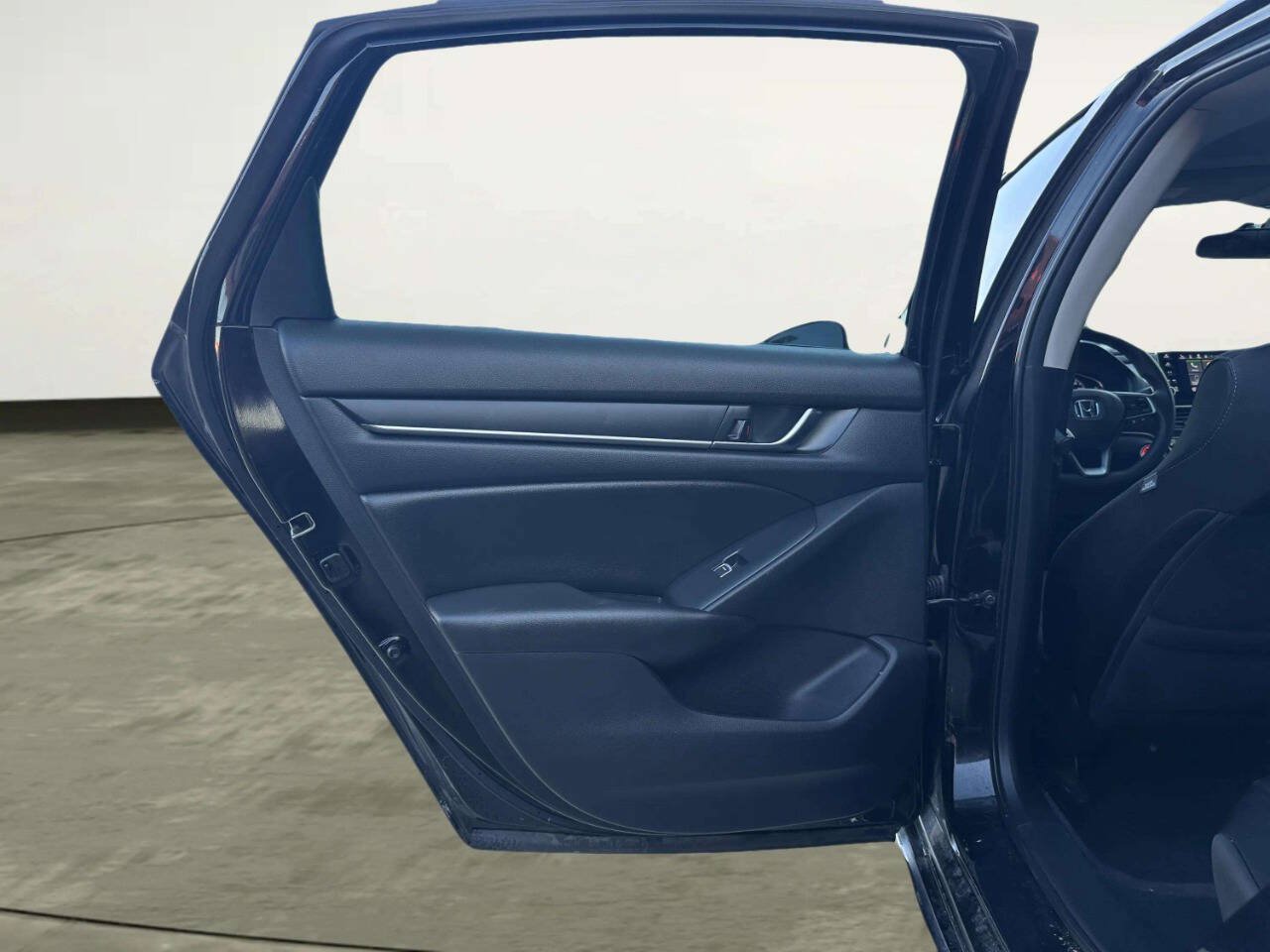 Used 2020 Honda Accord EX image 14