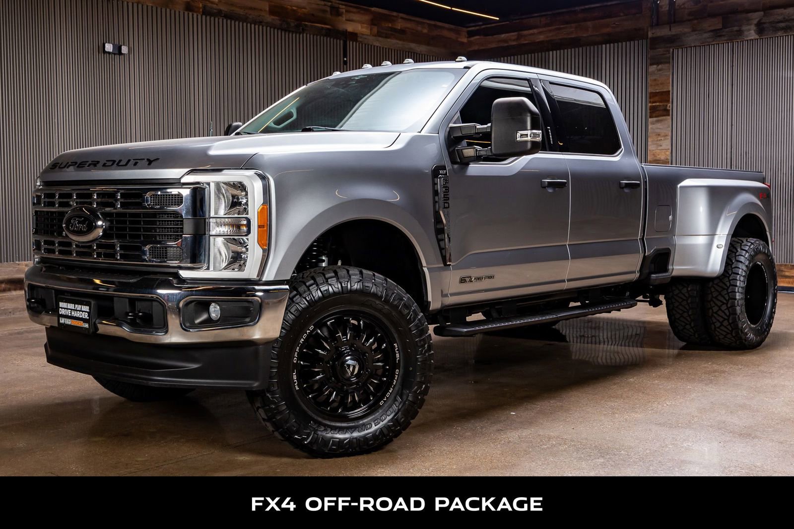 Used 2023 Ford F350 XLT w/ FX4 Off-Road Package image 5