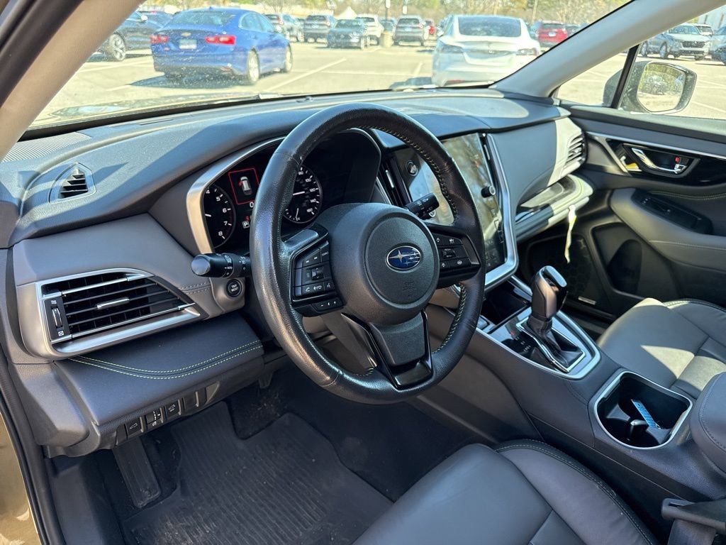 Used 2025 Subaru Outback Onyx Edition image 22