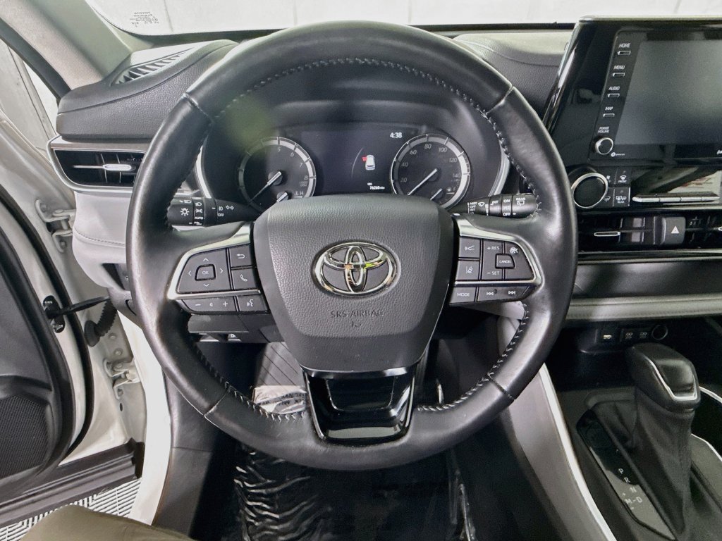 Certified 2021 Toyota Highlander XLE AWD/4WD image 20