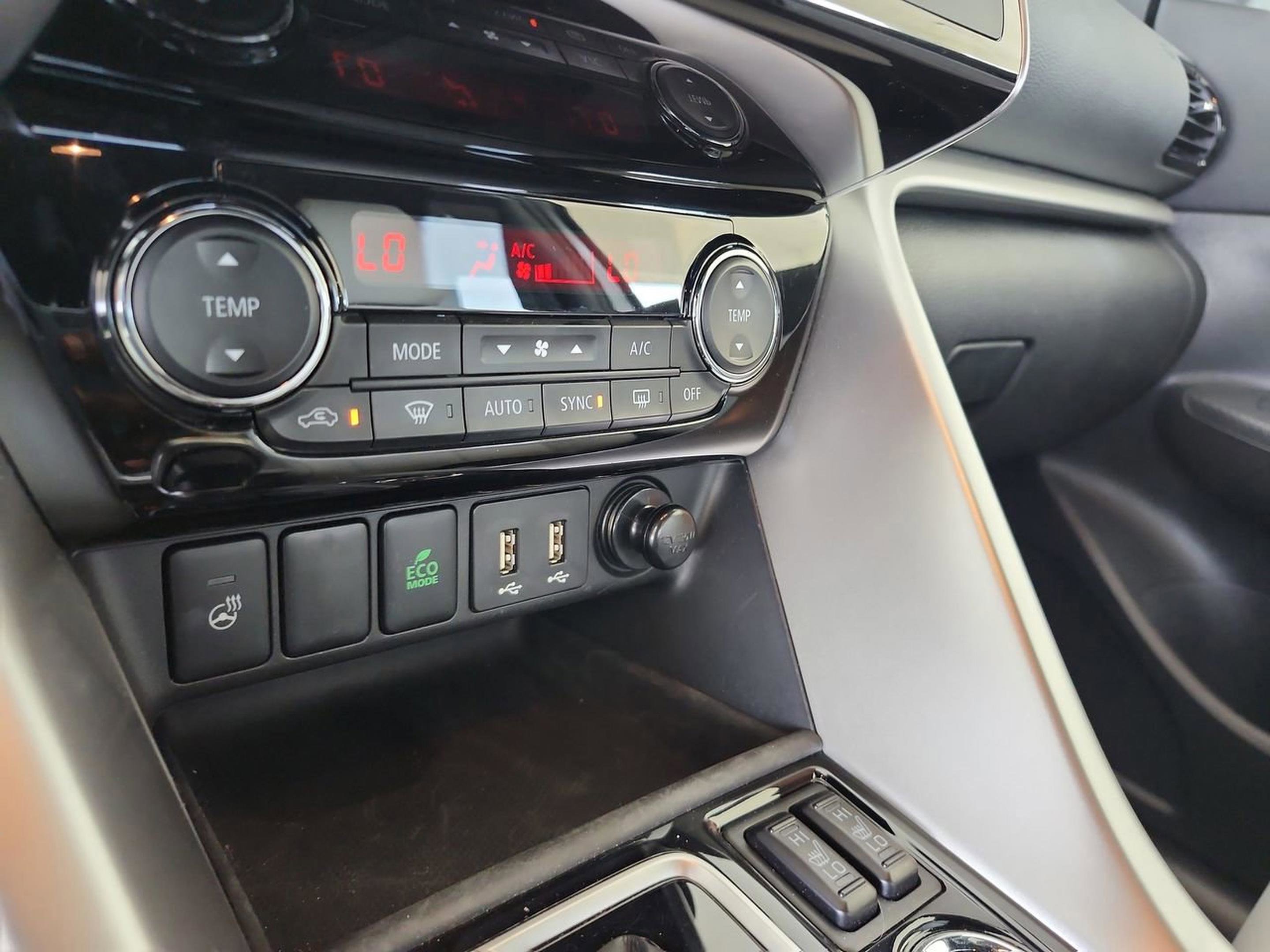 Used 2024 Mitsubishi Eclipse Cross SE image 27