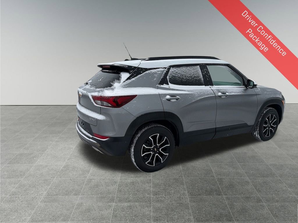 Used 2023 Chevrolet TrailBlazer ACTIV w/ Sun and Liftgate Package image 6