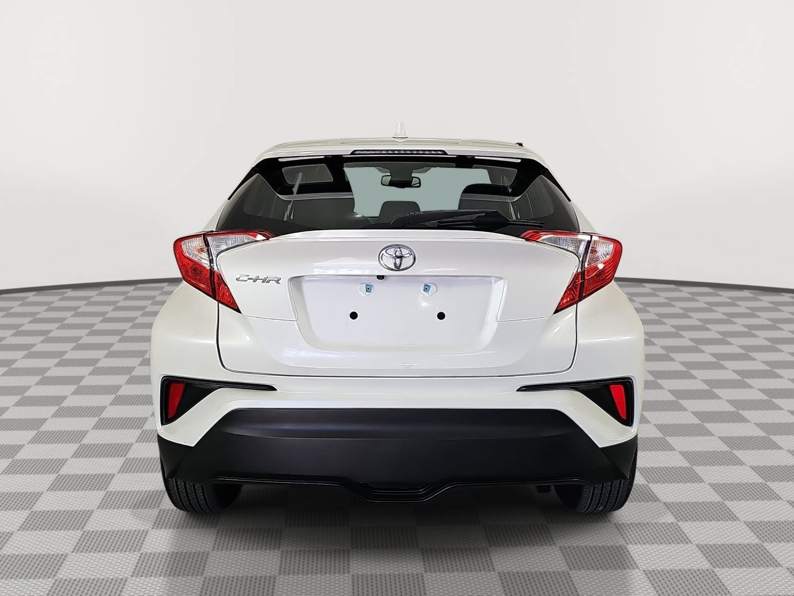 Used 2019 Toyota C-HR LE FWD image 7