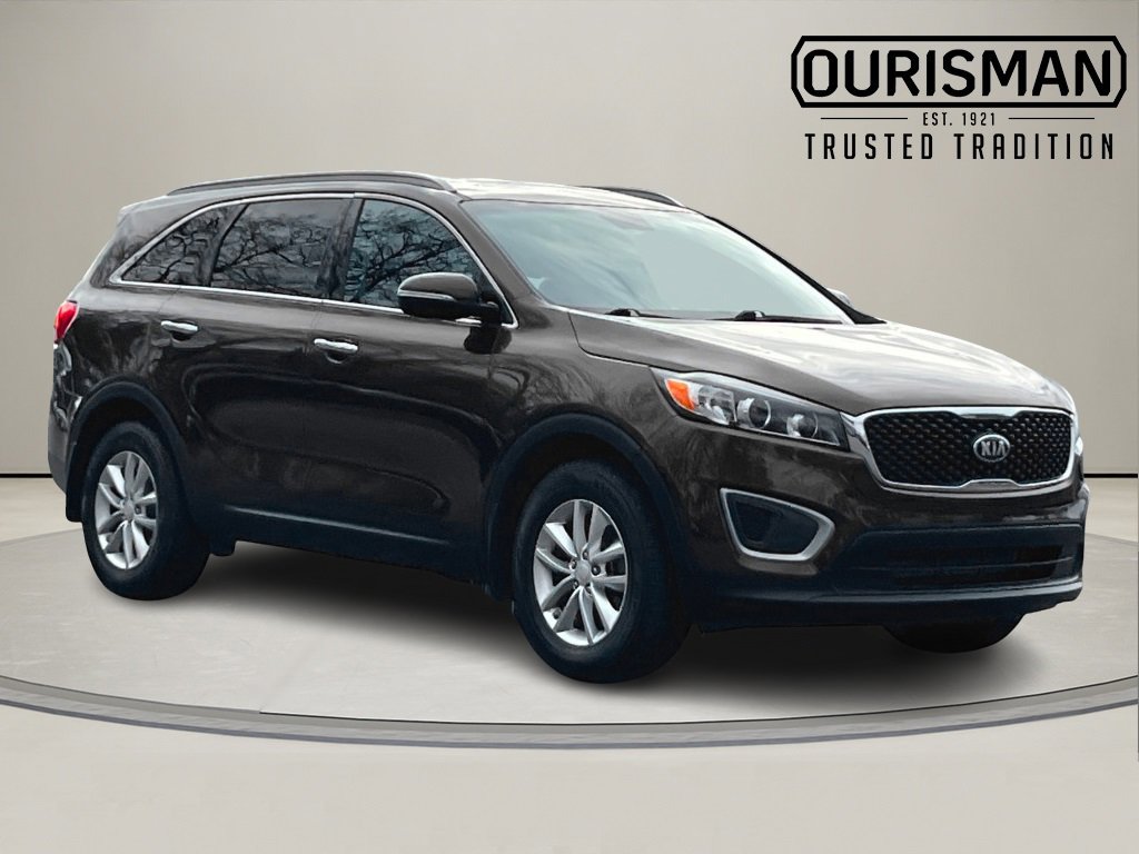 Used 2016 Kia Sorento LX image 1