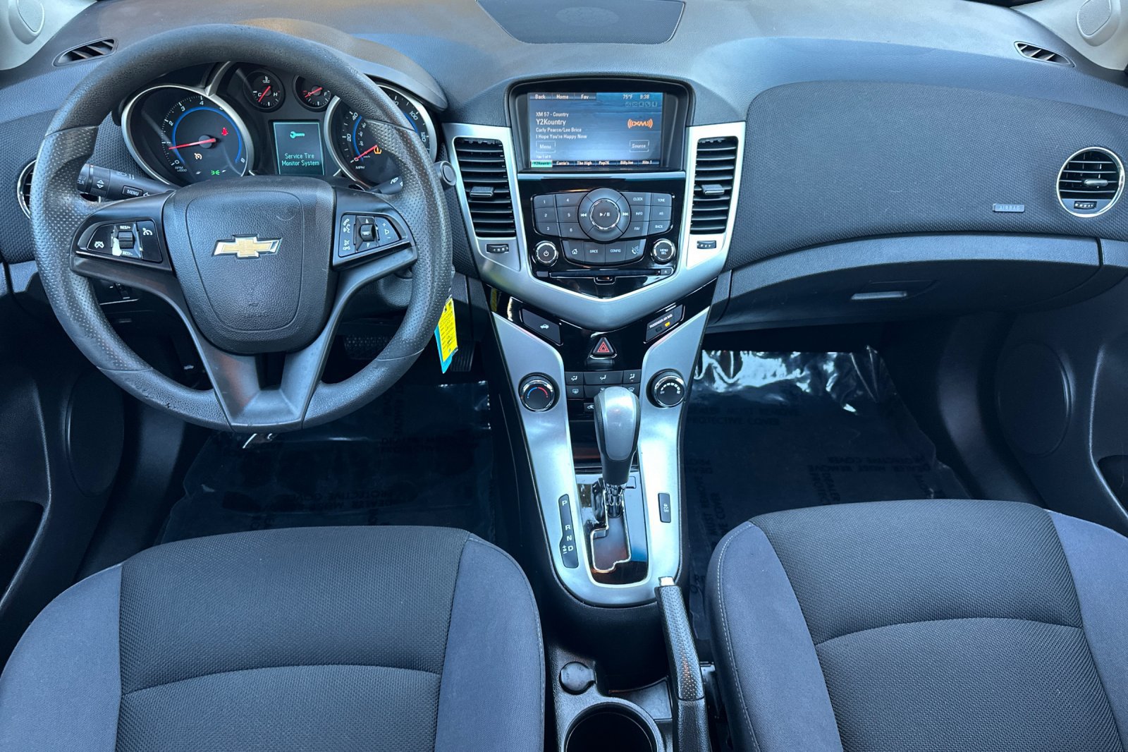 Used 2015 Chevrolet Cruze LT FWD image 12