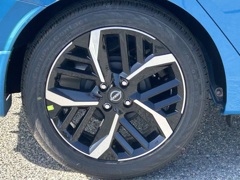 New 2025 Nissan Versa SR w/ Trunk Package image 7