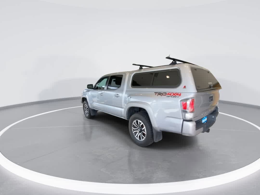 Used 2020 Toyota Tacoma TRD Sport w/ Technology Package AWD/4WD image 6