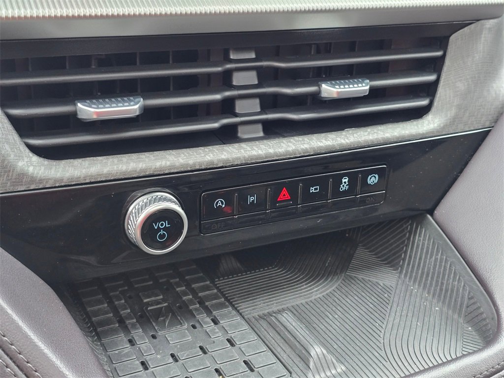 Used 2025 Ford Explorer Platinum image 32