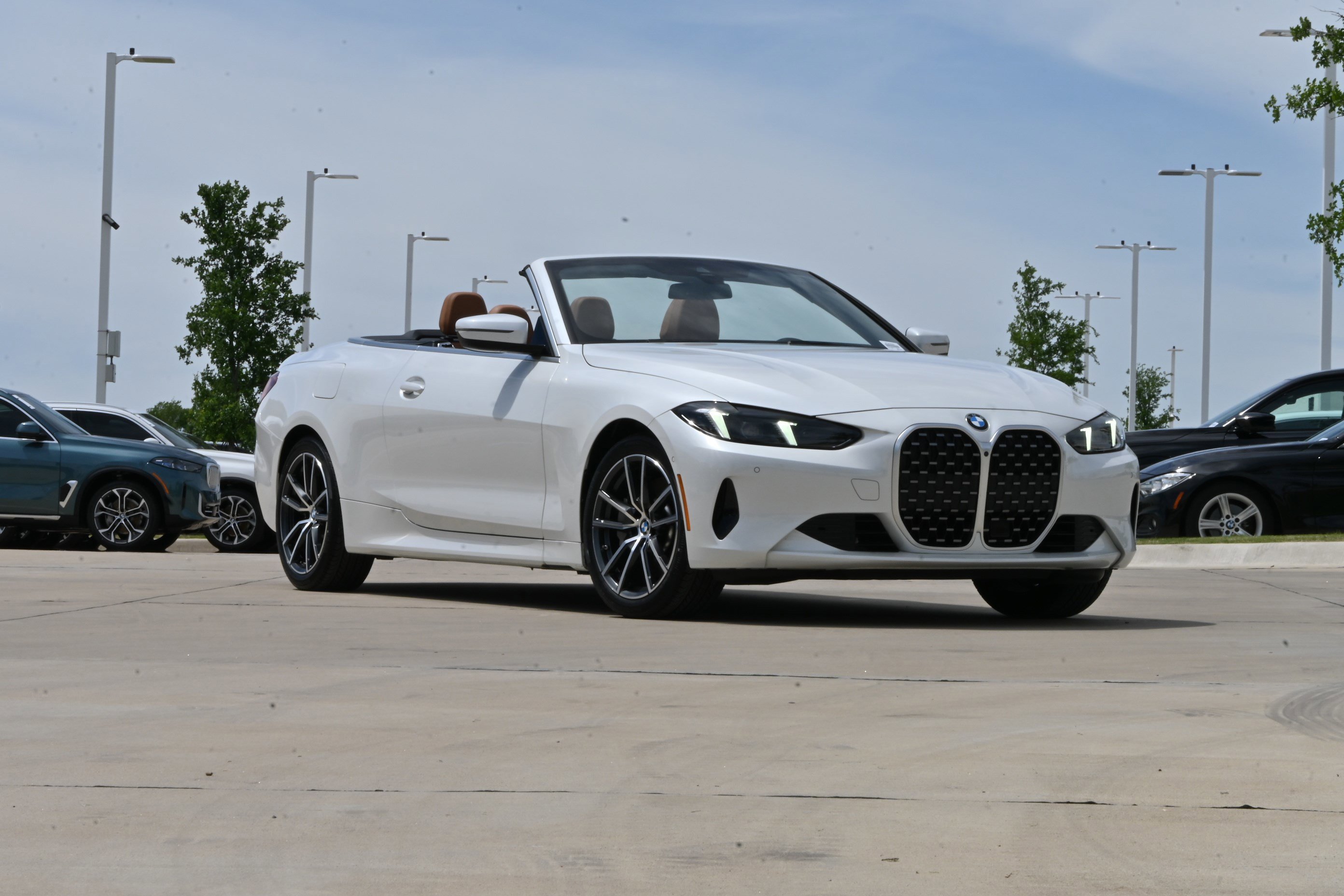 Certified 2025 BMW 430i Convertible RWD image 2