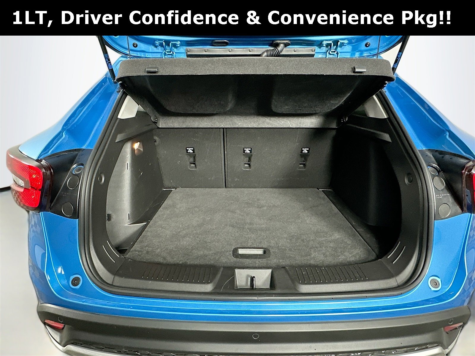 Used 2025 Chevrolet Trax LT w/ Driver Confidence Package image 25