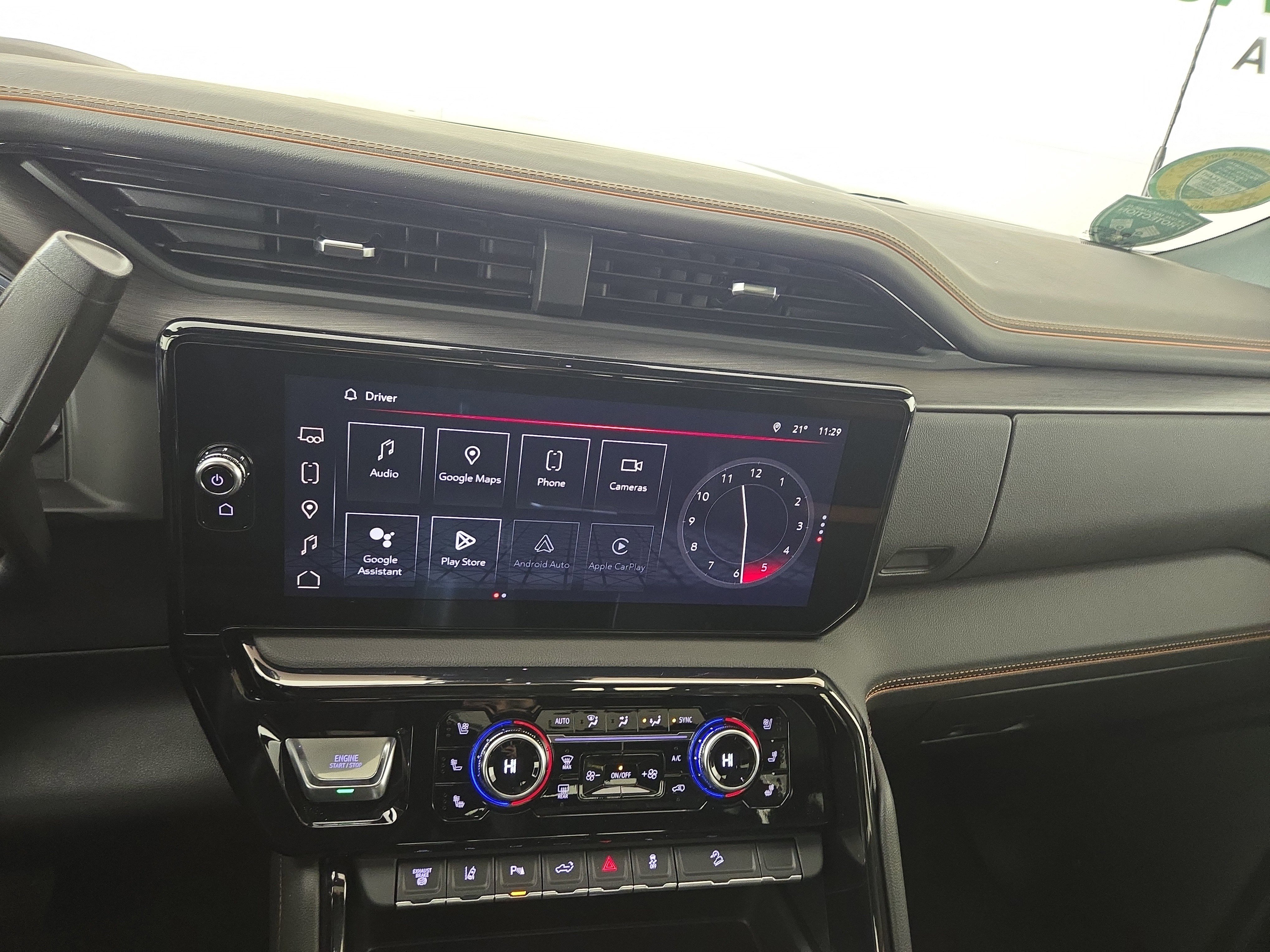 Certified 2025 GMC Sierra 2500 AT4 w/ Technology Package image 23