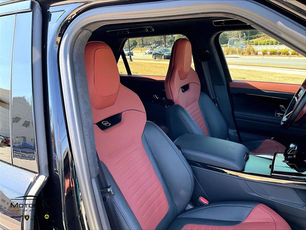 Used 2024 Land Rover Range Rover Sport image 9