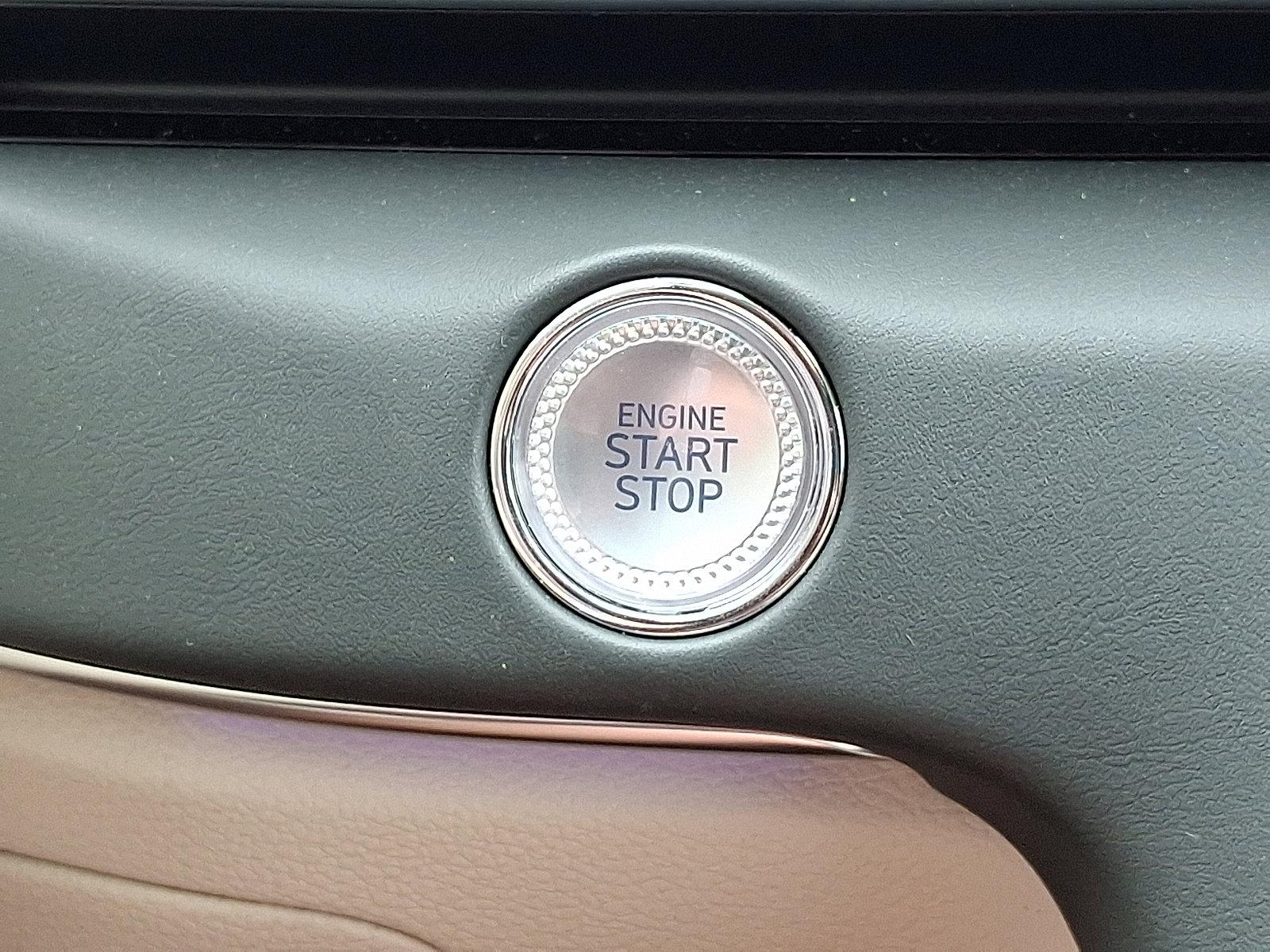 Certified 2025 Genesis GV80 3.5T e-SC image 27