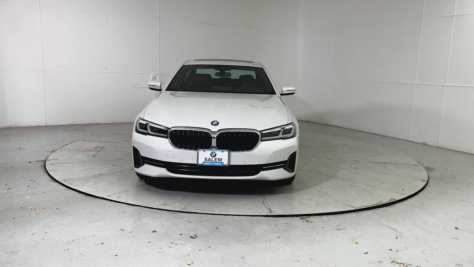 Used 2023 BMW 530e xDrive w/ Premium Package AWD/4WD image 7