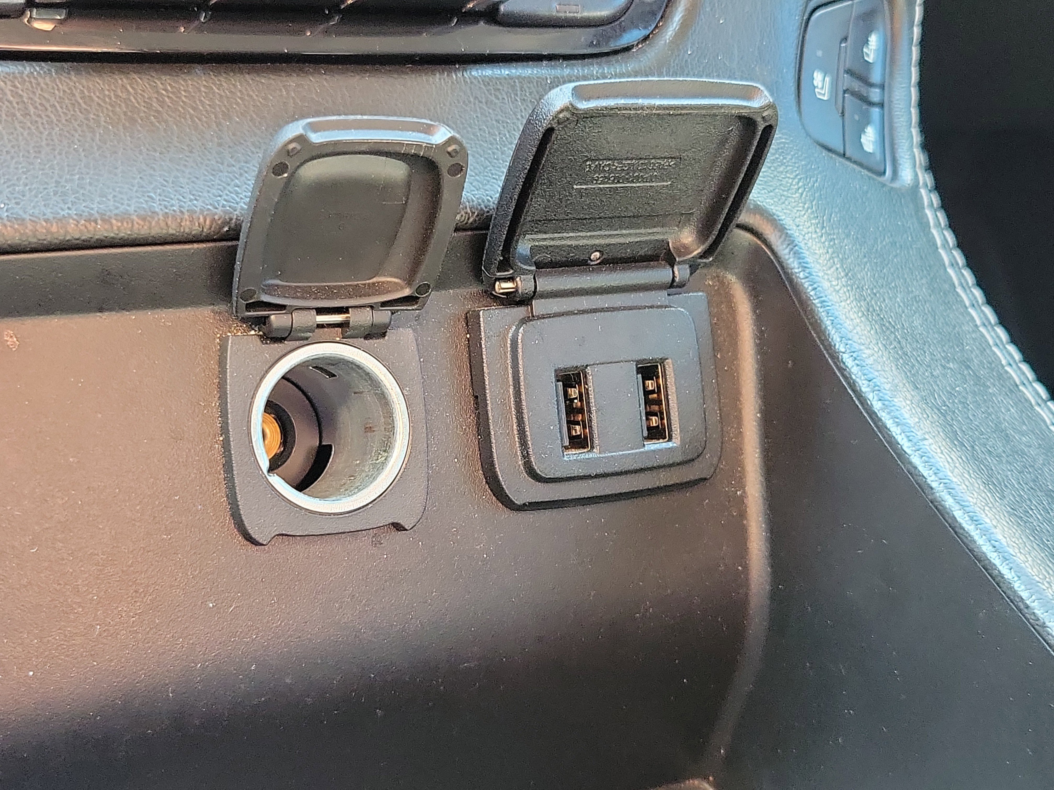 Used 2019 GMC Yukon SLT w/ Open Road Package image 30