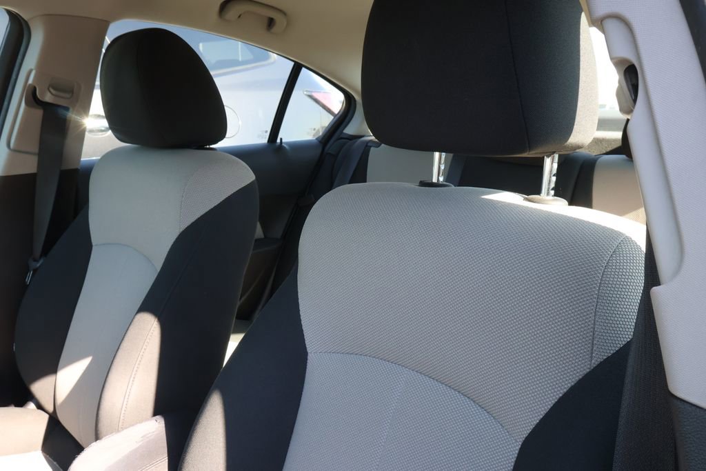 Used 2011 Chevrolet Cruze LS w/ Connectivity Package FWD image 10