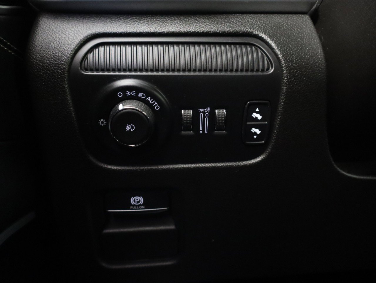 Used 2022 Jeep Wagoneer Series II image 18