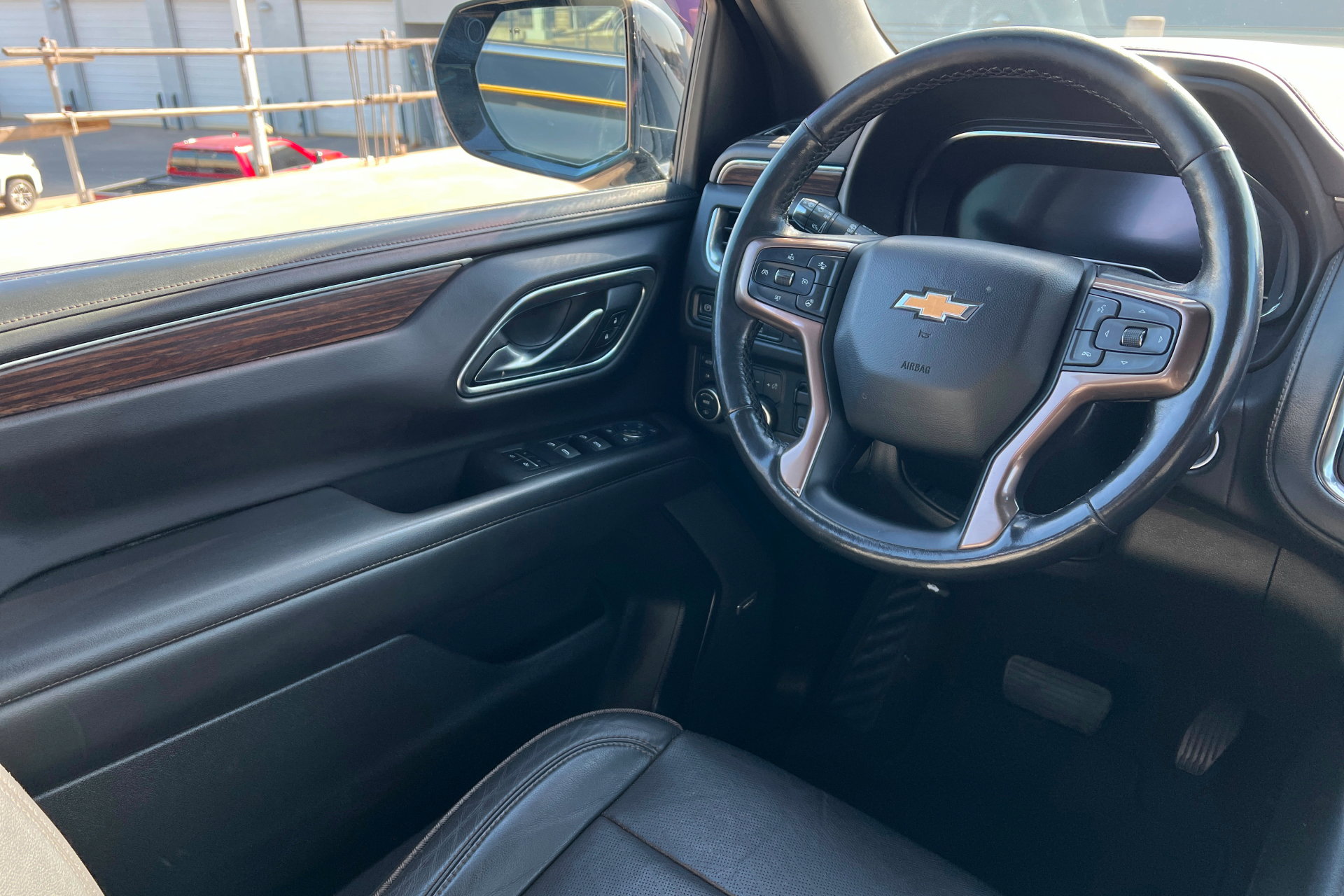 Used 2022 Chevrolet Tahoe High Country image 11