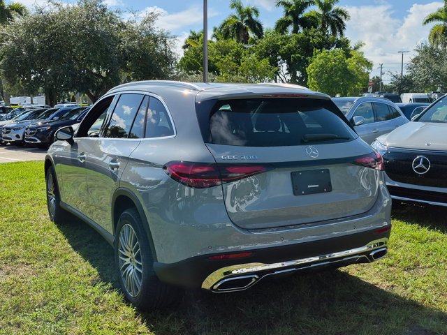 New 2027 Mercedes-Benz GLC 300 image 8