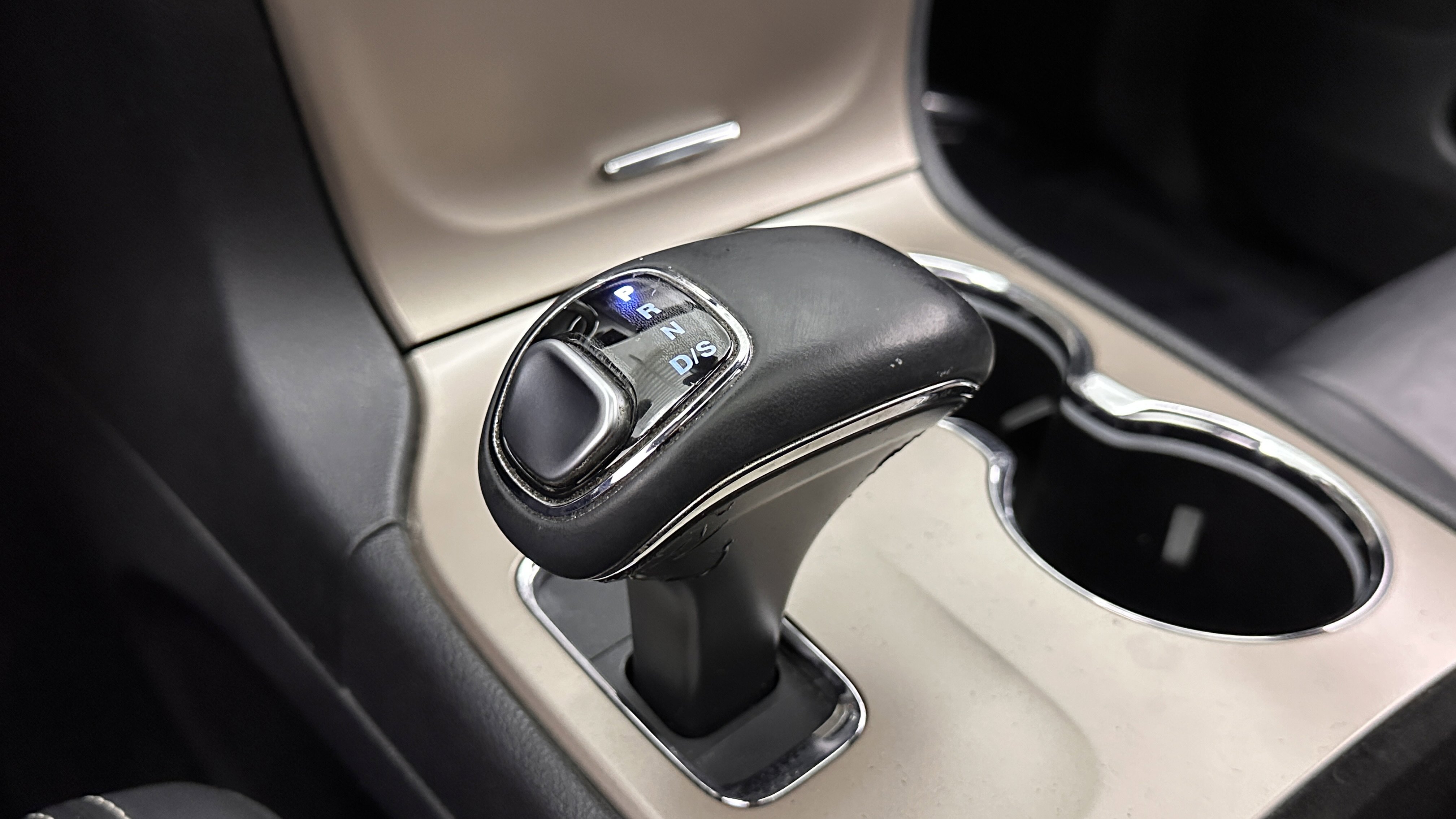 Used 2014 Jeep Grand Cherokee Limited RWD image 13