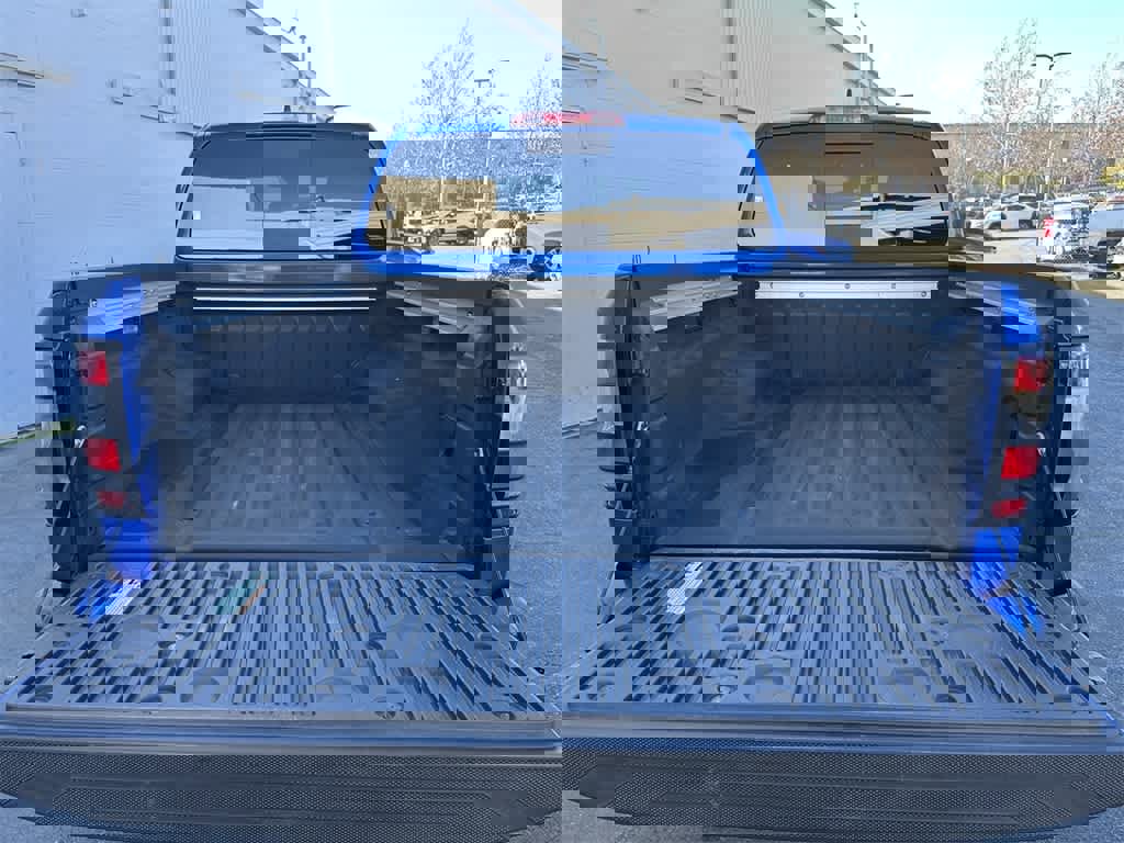 Used 2024 Nissan Frontier Pro-X w/ Pro Convenience Package image 19