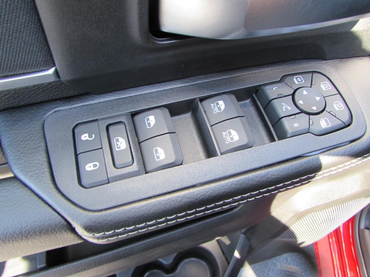 New 2026 RAM 2500 Big Horn AWD/4WD image 20