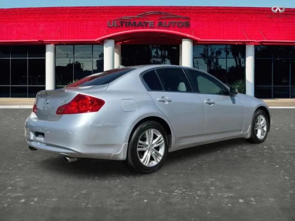 Used 2011 INFINITI G37 x Sedan w/ Premium Pkg AWD/4WD image 3